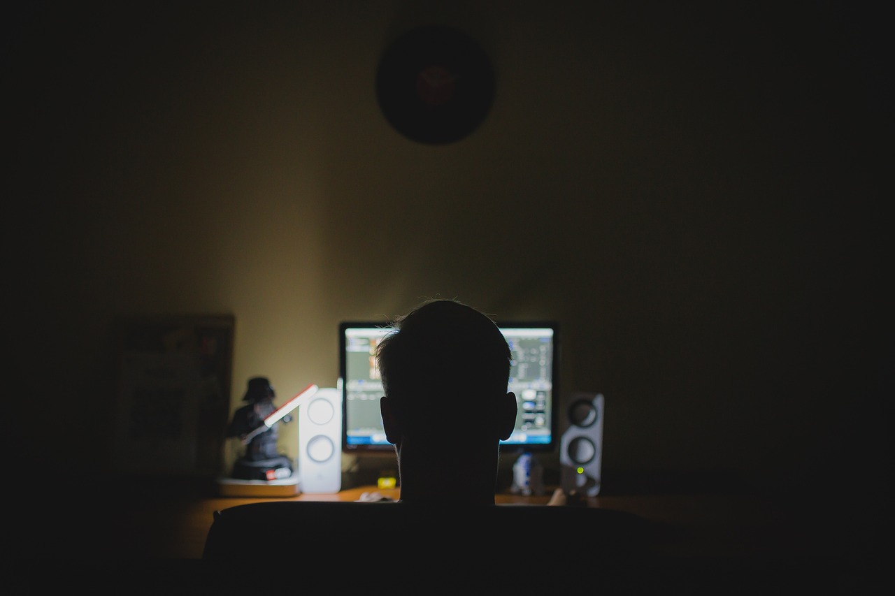 Hacker @pixabay