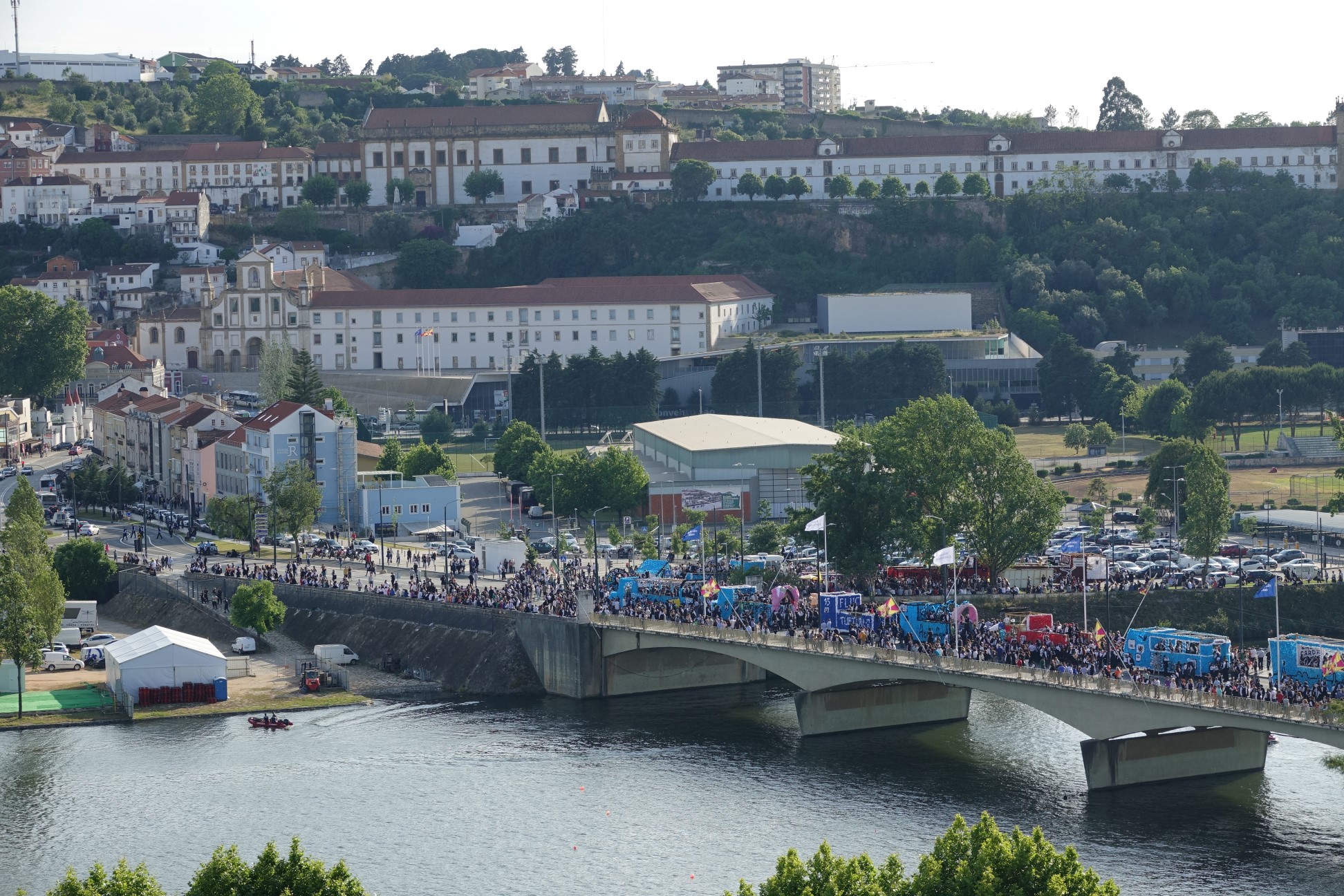Cortejo da queima das fitas altera serviço dos SMTUC @CM Coimbra