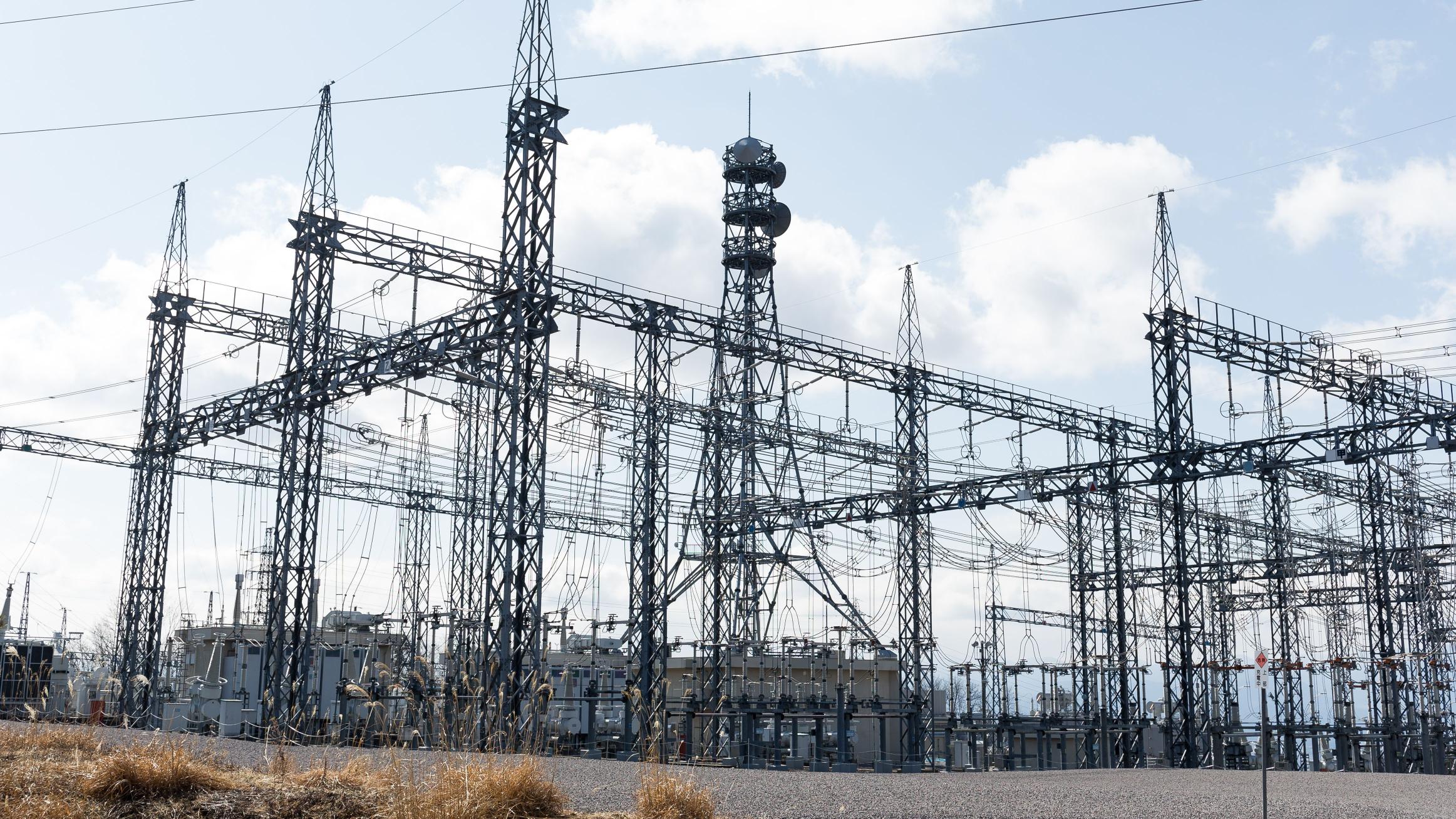 Energia eléctrica alta voltagem @Envato