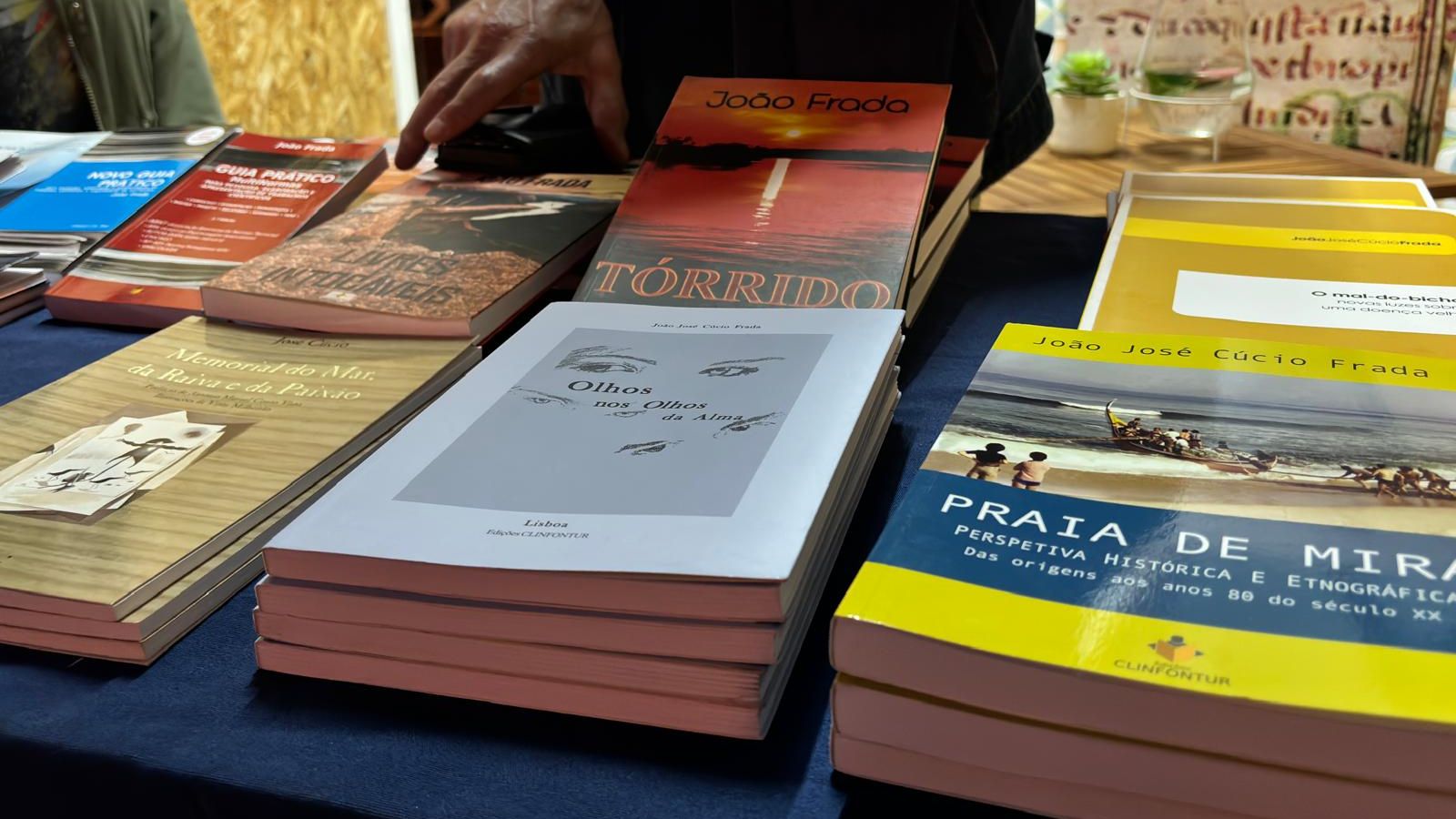Maré de Livros @CMM