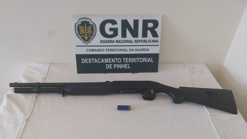 Apreensão de arma @GNR Guarda