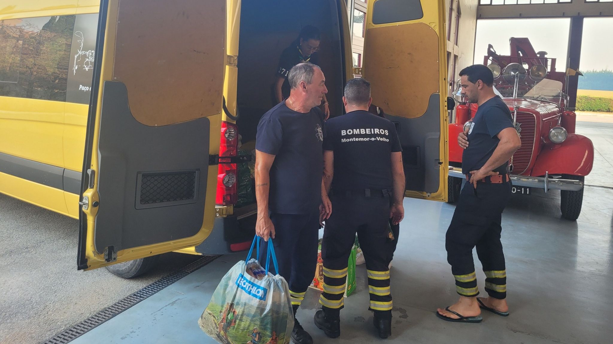 A receção dos produtos está a ser feira pelos Escoteiros de Maiorca – Grupo 271 @DR