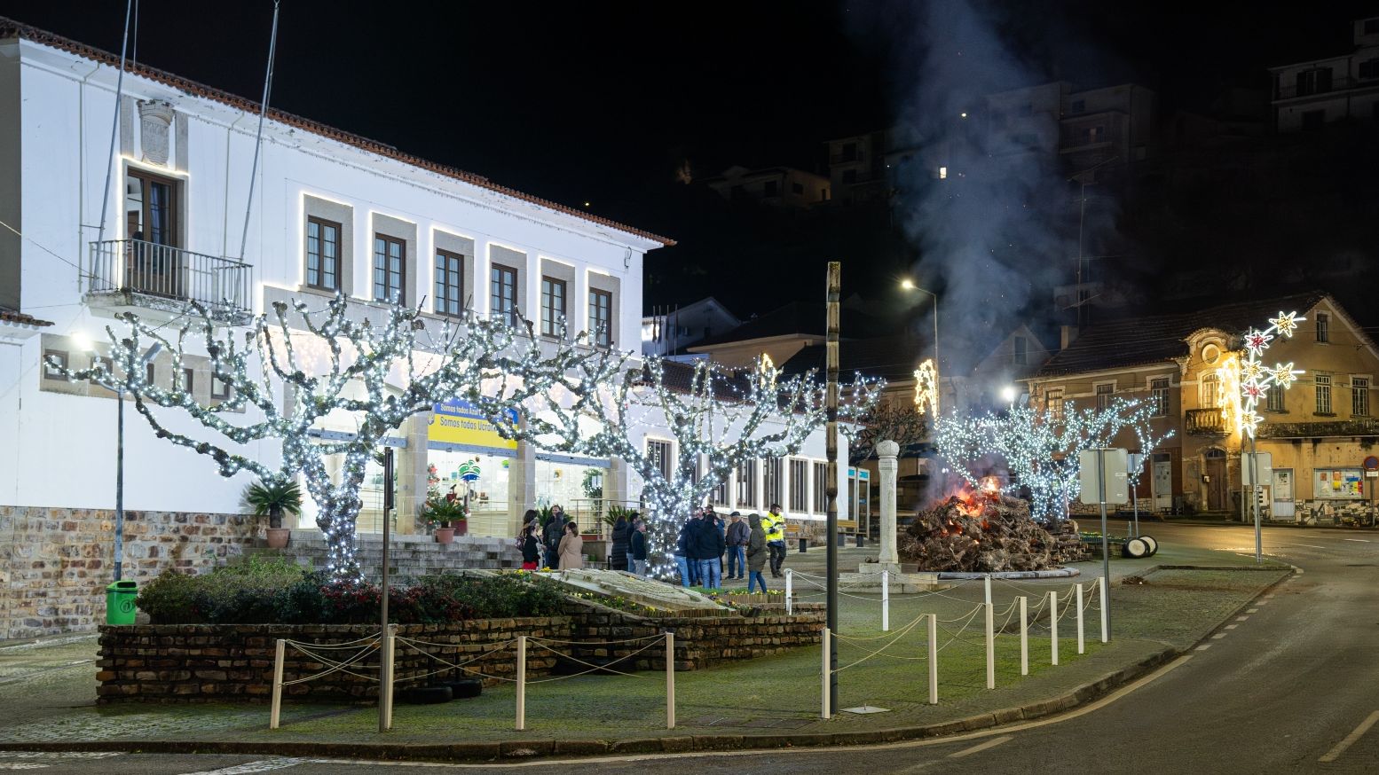 Iluminação de Natal na Pampilhosa da Serra @CMPS