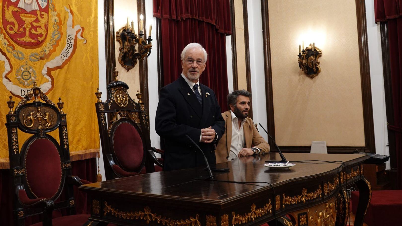 A cerimónia, que decorreu no Salão Nobre dos Paços do Concelho, foi presidida pelo presidente da Câmara, José Manuel Silva @CMC/João Sobral