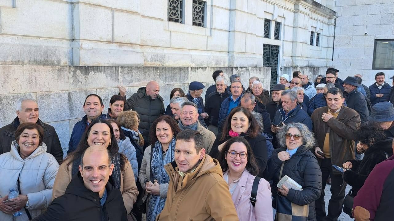 Representantes da União de Freguesias 
 na Assembleia da República ©Freguesia de Ferreira e Santana