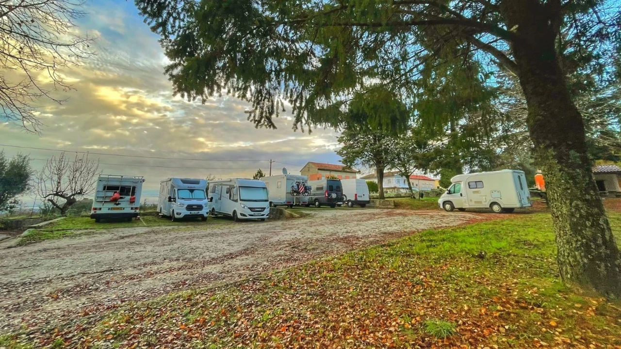 Camping Car Serra da Estrela na Senhora das Almas @CM Oliveira do Hospital 