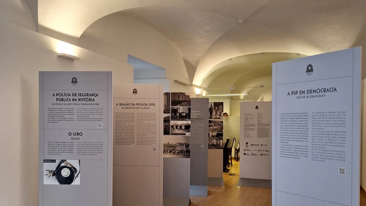Exposição itinerante "História da Polícia" @CM Santa Maria da Feira 
