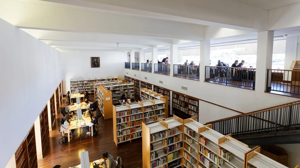 Biblioteca D. Miguel da Silva @CM Viseu 