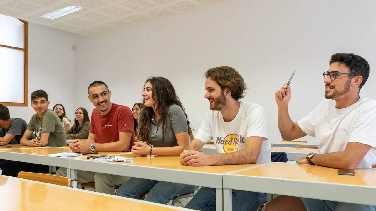 Cursos de Especialização @Universidade de Aveiro