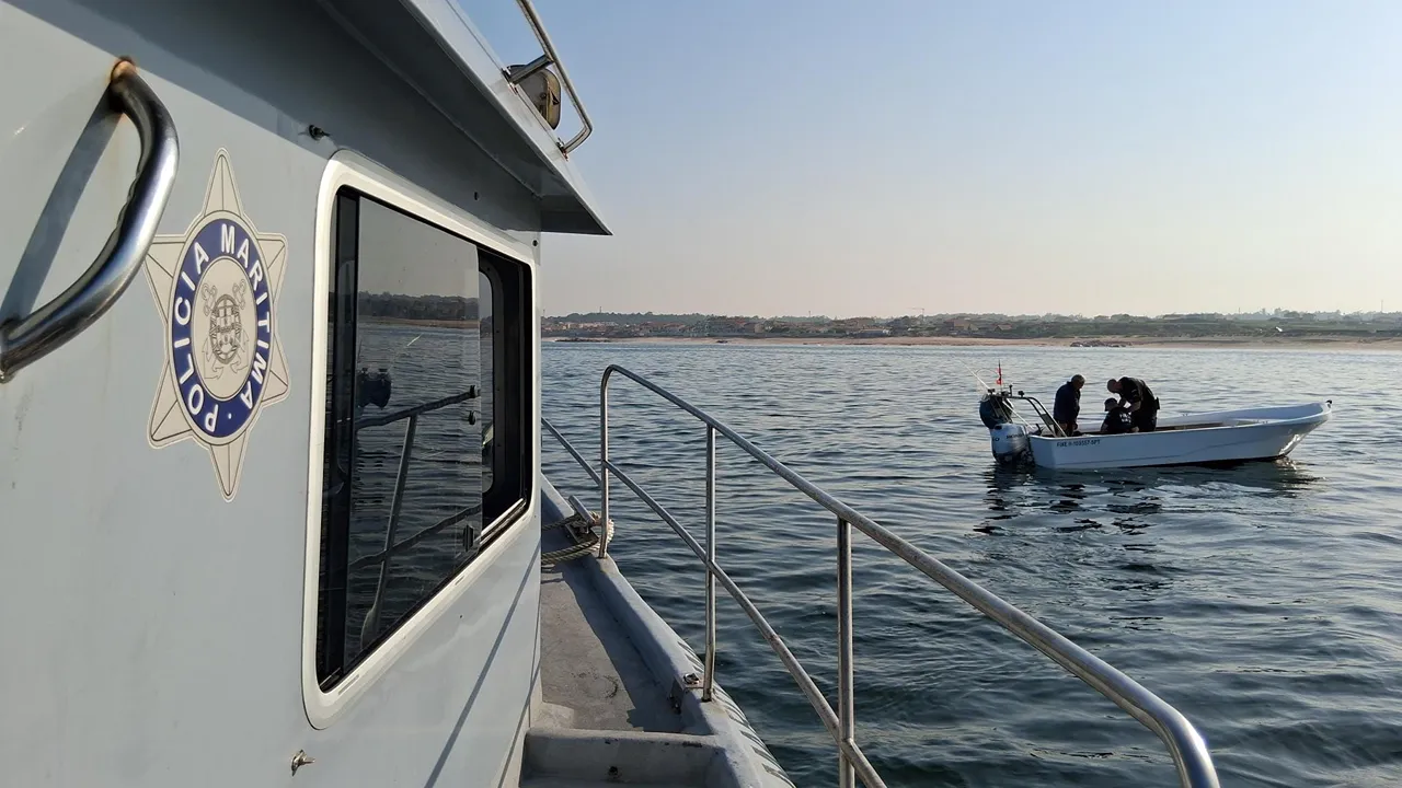 Embarcação Polícia Marítima - Póvoa do Varzim ©AMN